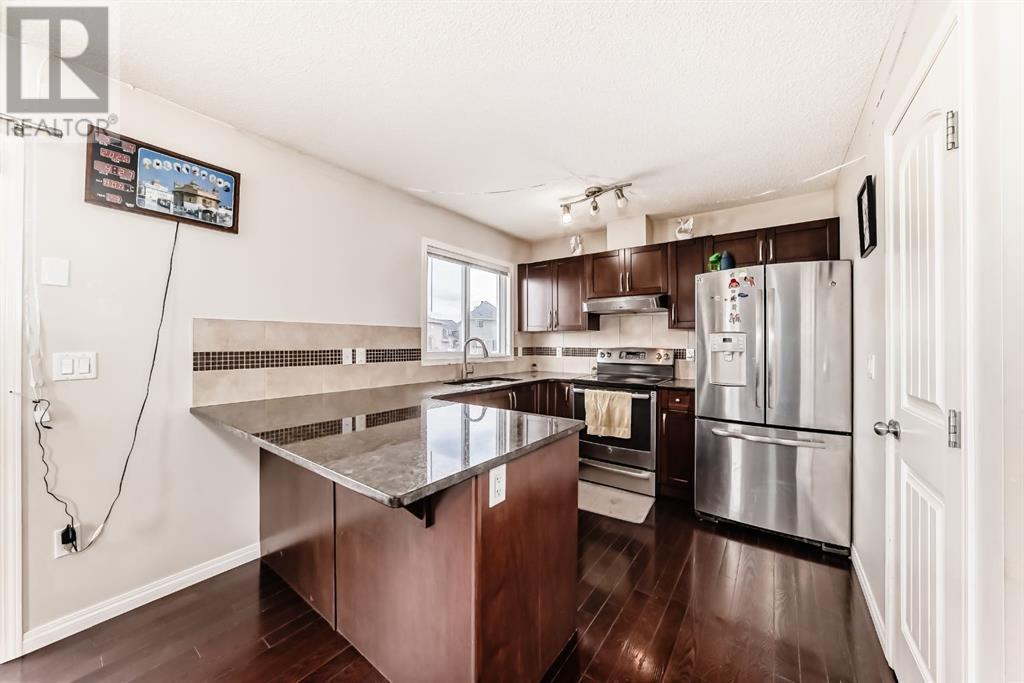 Property at 8370 Saddlebrook Drive NE image 3