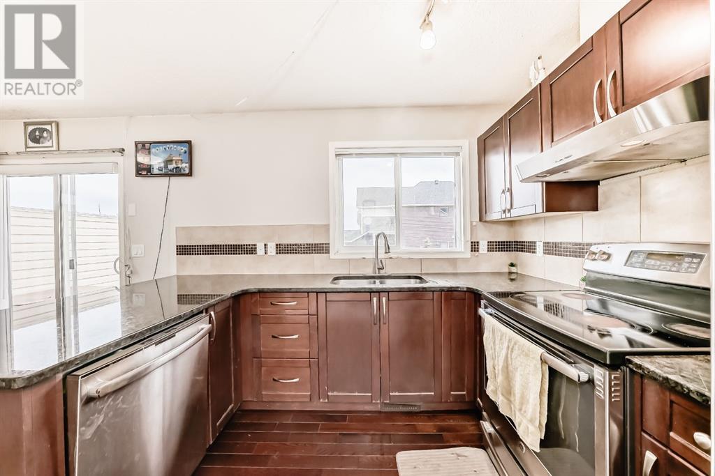 Property at 8370 Saddlebrook Drive NE image 5