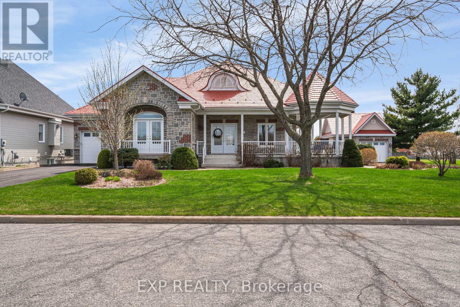 Property at 338 BELLE RIVE STREET image 2