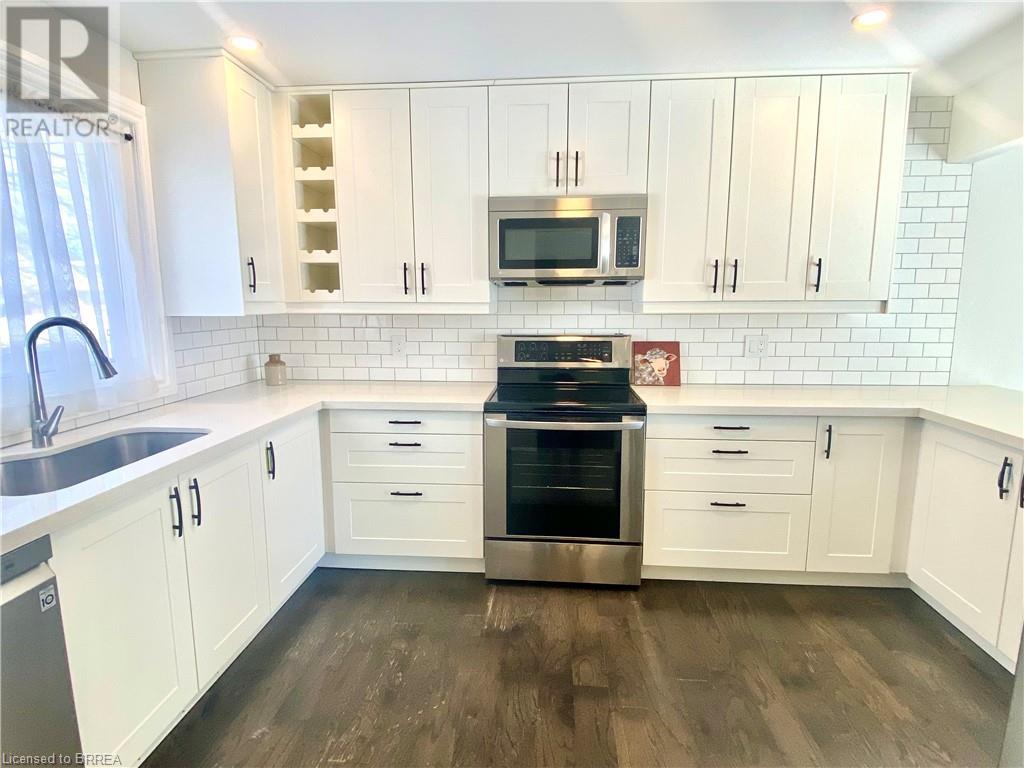 15 Winding Way, Brantford, Ontario N3R 3R1 - Photo 8 - 40699535