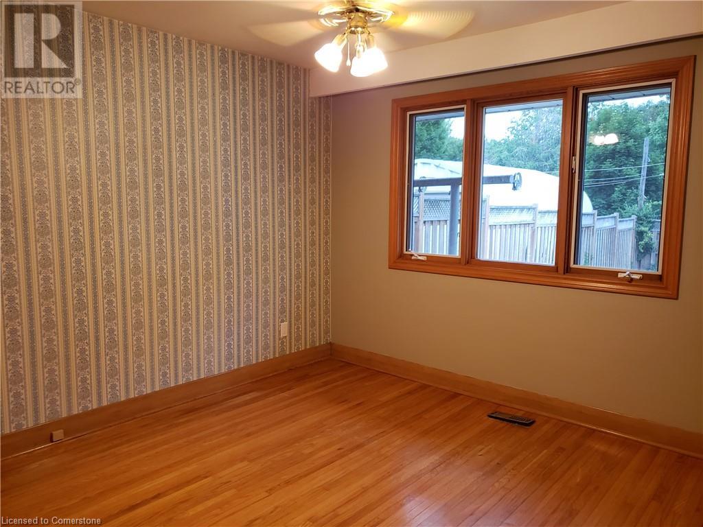 9 Calgary Avenue, Guelph, Ontario  N1E 4M1 - Photo 11 - 40710409