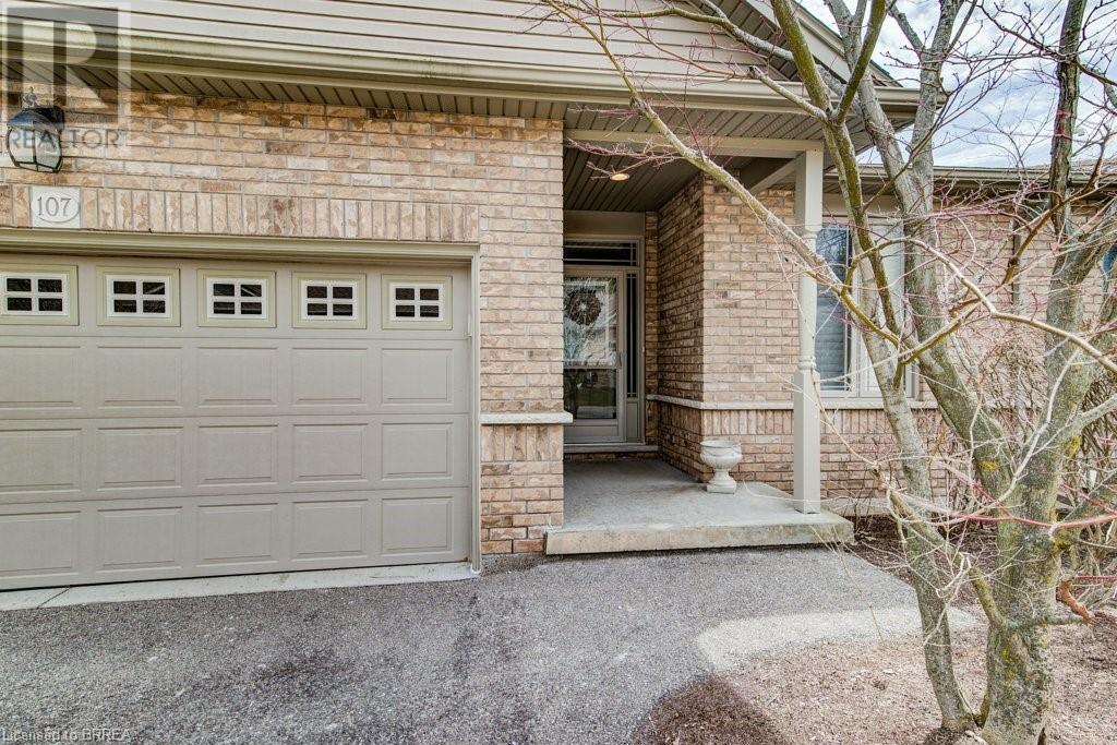 20 Isherwood Avenue Unit# 107, Cambridge, Ontario  N1R 8P9 - Photo 2 - 40709125
