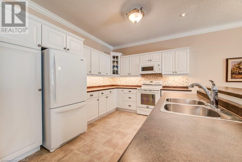 20 Isherwood Avenue Unit# 107, Cambridge, Ontario  N1R 8P9 - Photo 6 - 40709125