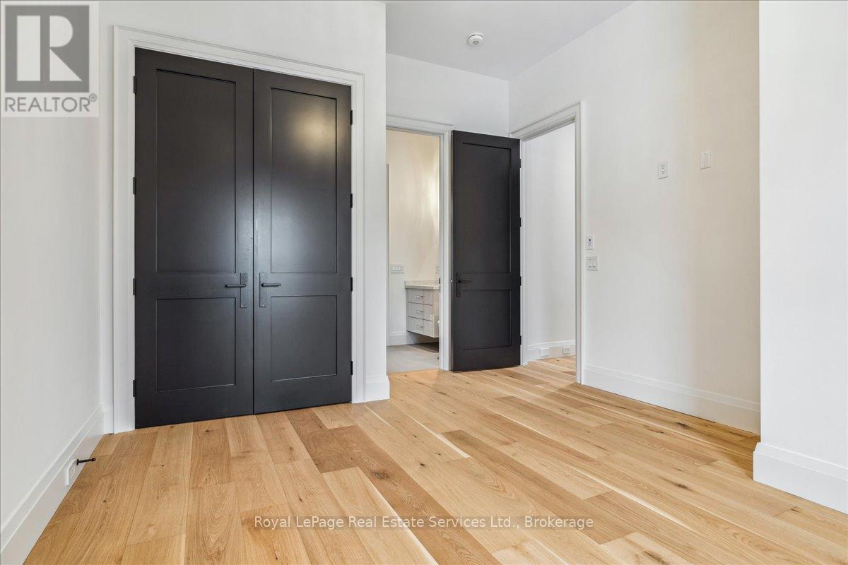 70 Navy Street, Oakville, Ontario  L6J 2Y9 - Photo 29 - W12123710