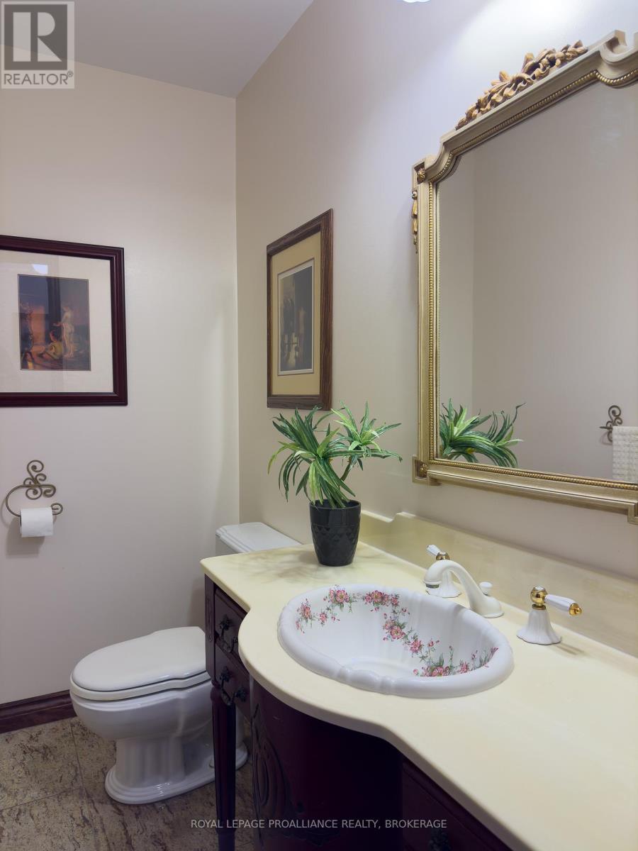 4734 Lakeside Lane, Loyalist, Ontario  K0H 1G0 - Photo 10 - X12126500