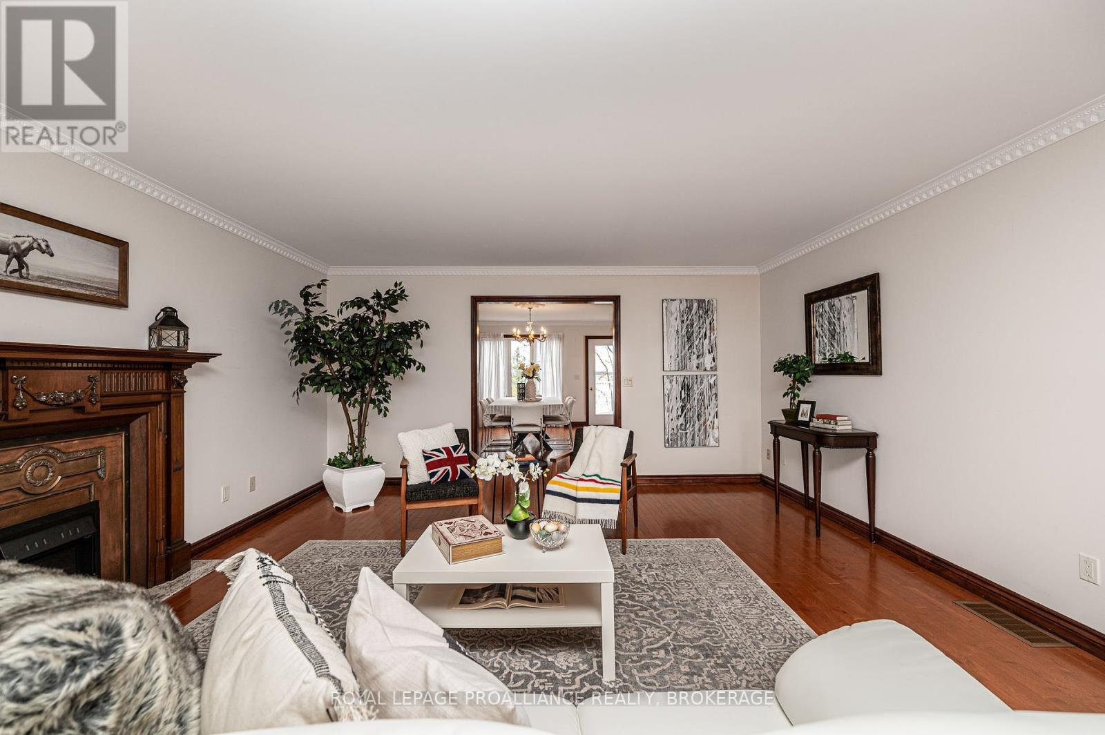 4734 Lakeside Lane, Loyalist, Ontario  K0H 1G0 - Photo 12 - X12126500