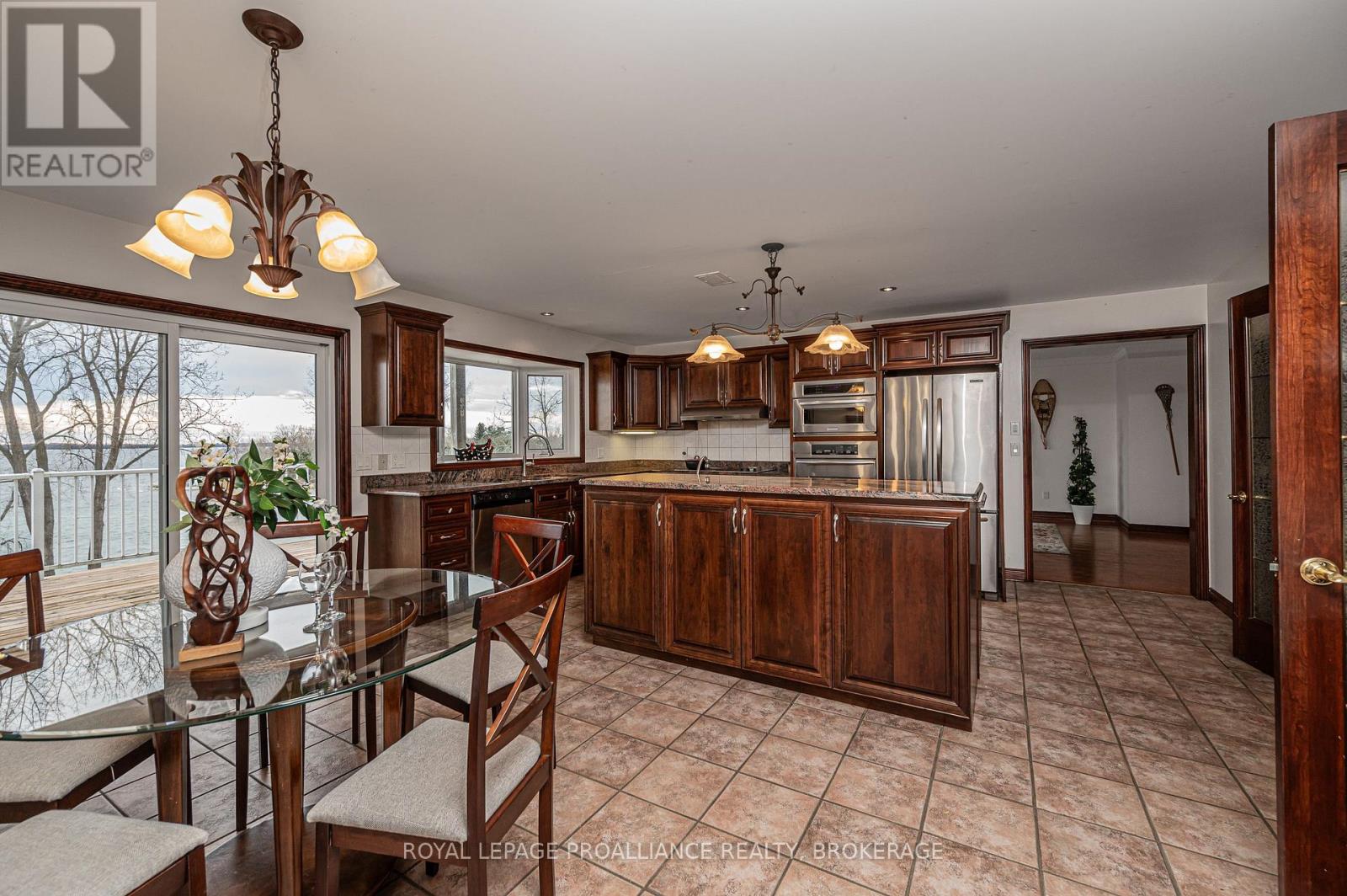 4734 Lakeside Lane, Loyalist, Ontario  K0H 1G0 - Photo 15 - X12126500