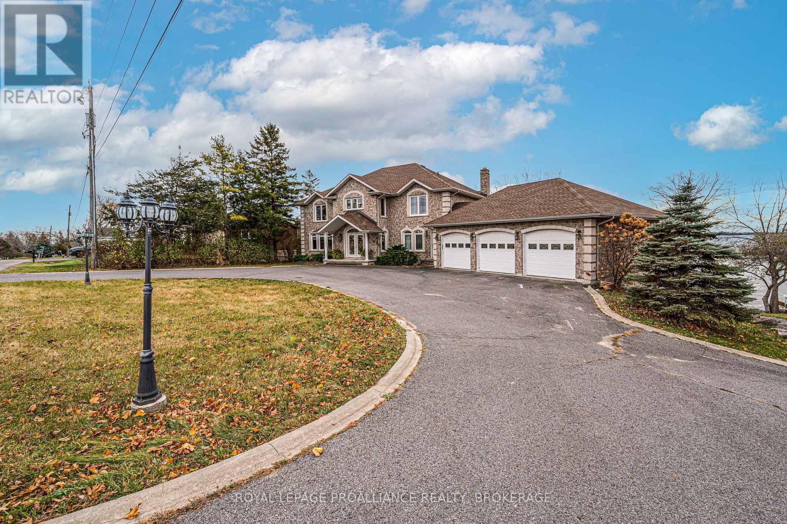 4734 Lakeside Lane, Loyalist, Ontario  K0H 1G0 - Photo 2 - X12126500