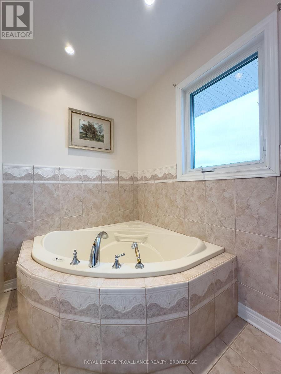 4734 Lakeside Lane, Loyalist, Ontario  K0H 1G0 - Photo 26 - X12126500