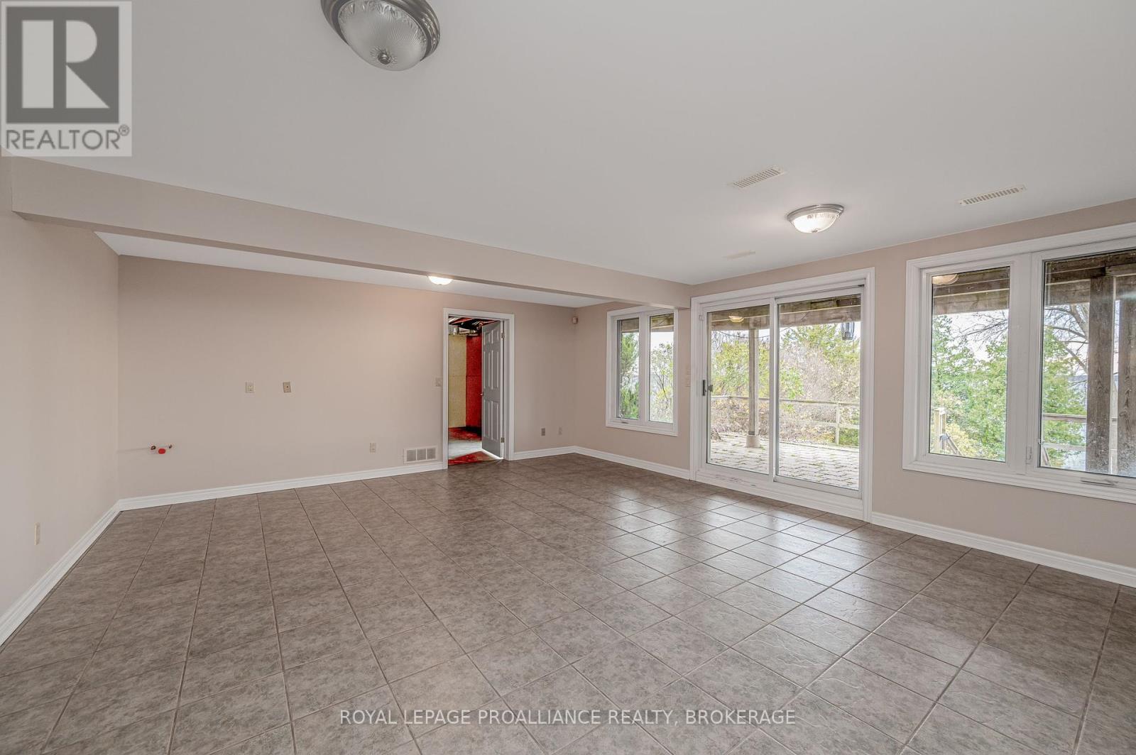 4734 Lakeside Lane, Loyalist, Ontario  K0H 1G0 - Photo 36 - X12126500