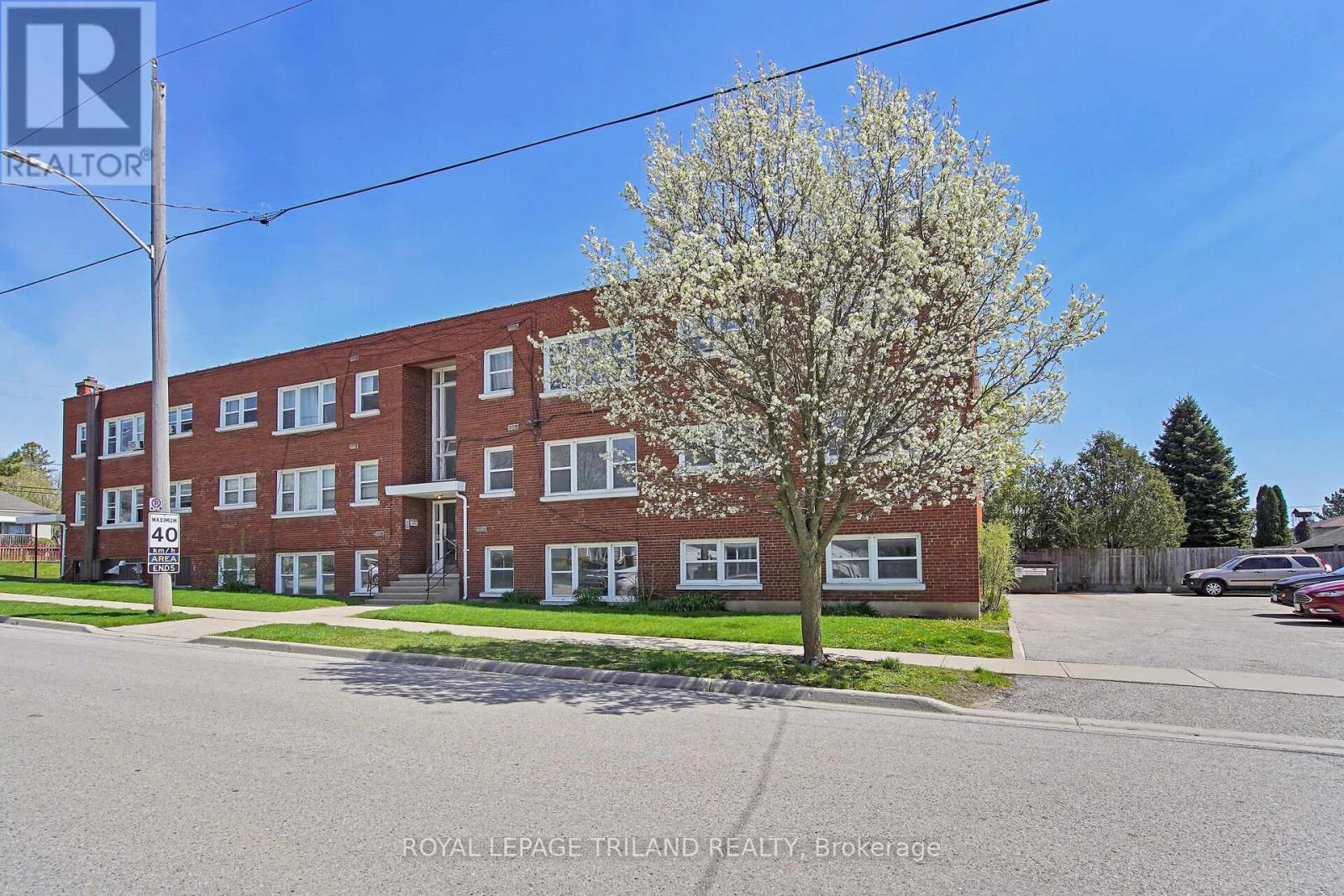 22 - 917 Hamilton Road, London East, Ontario  N5Z 1W3 - Photo 9 - X12126472
