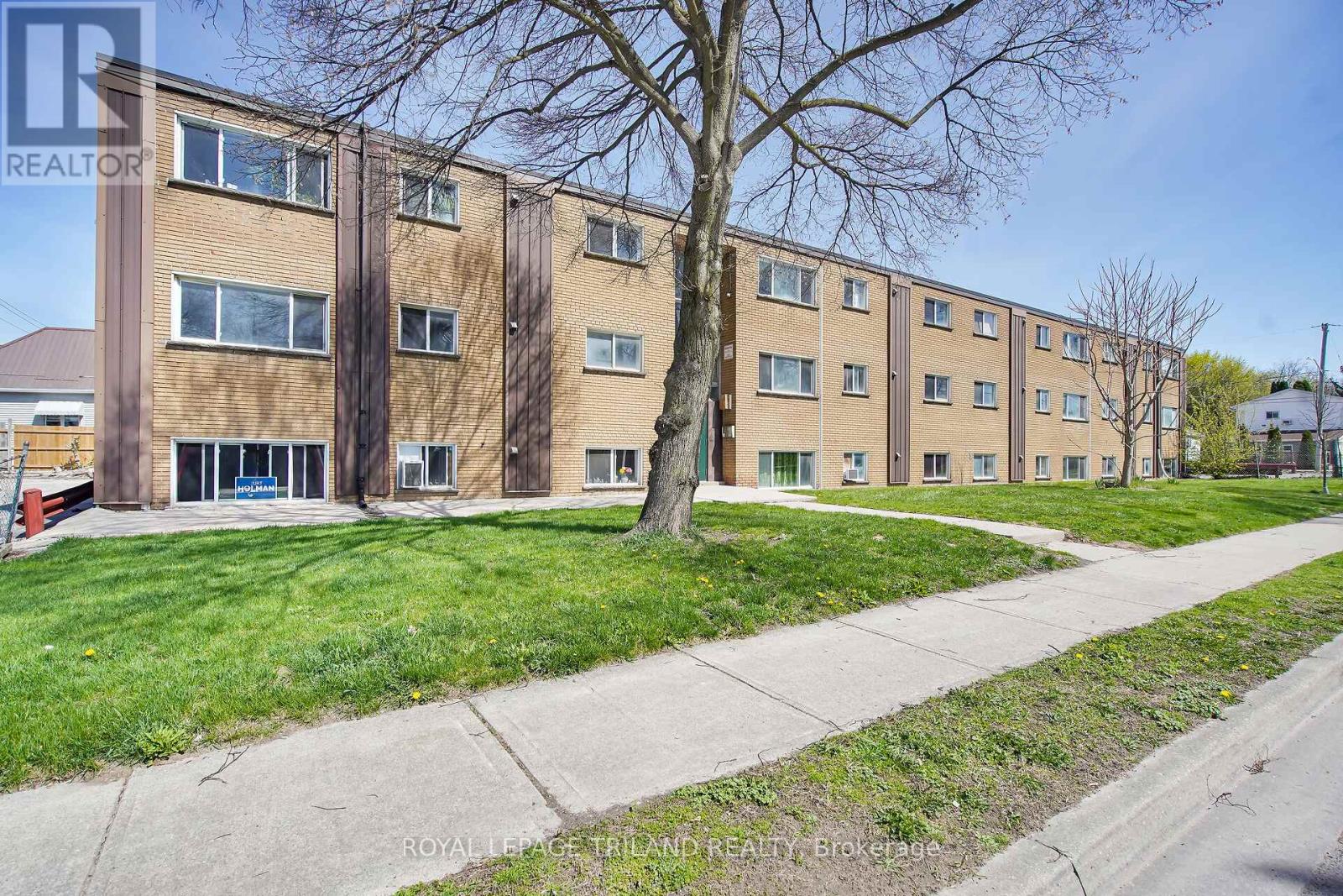 3 - 852 Trafalgar Street, London East, Ontario  N5Z 1E7 - Photo 10 - X12126490