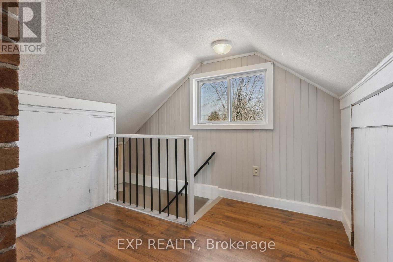 303 Ash Street, Port Colborne, Ontario  L3K 2X4 - Photo 20 - X12126449