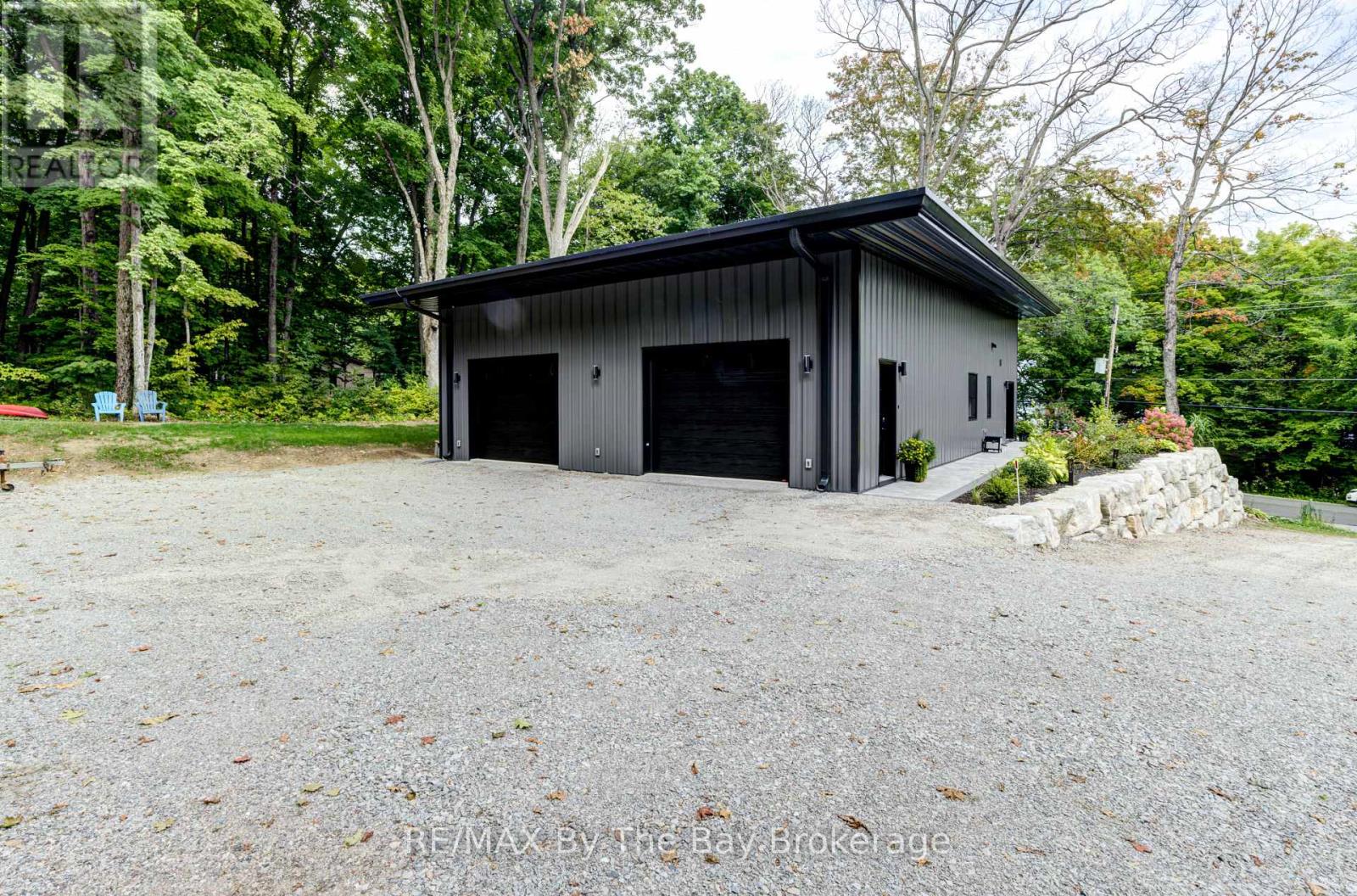 1584 Champlain Road, Tiny, Ontario  L9M 0C1 - Photo 15 - S12126466