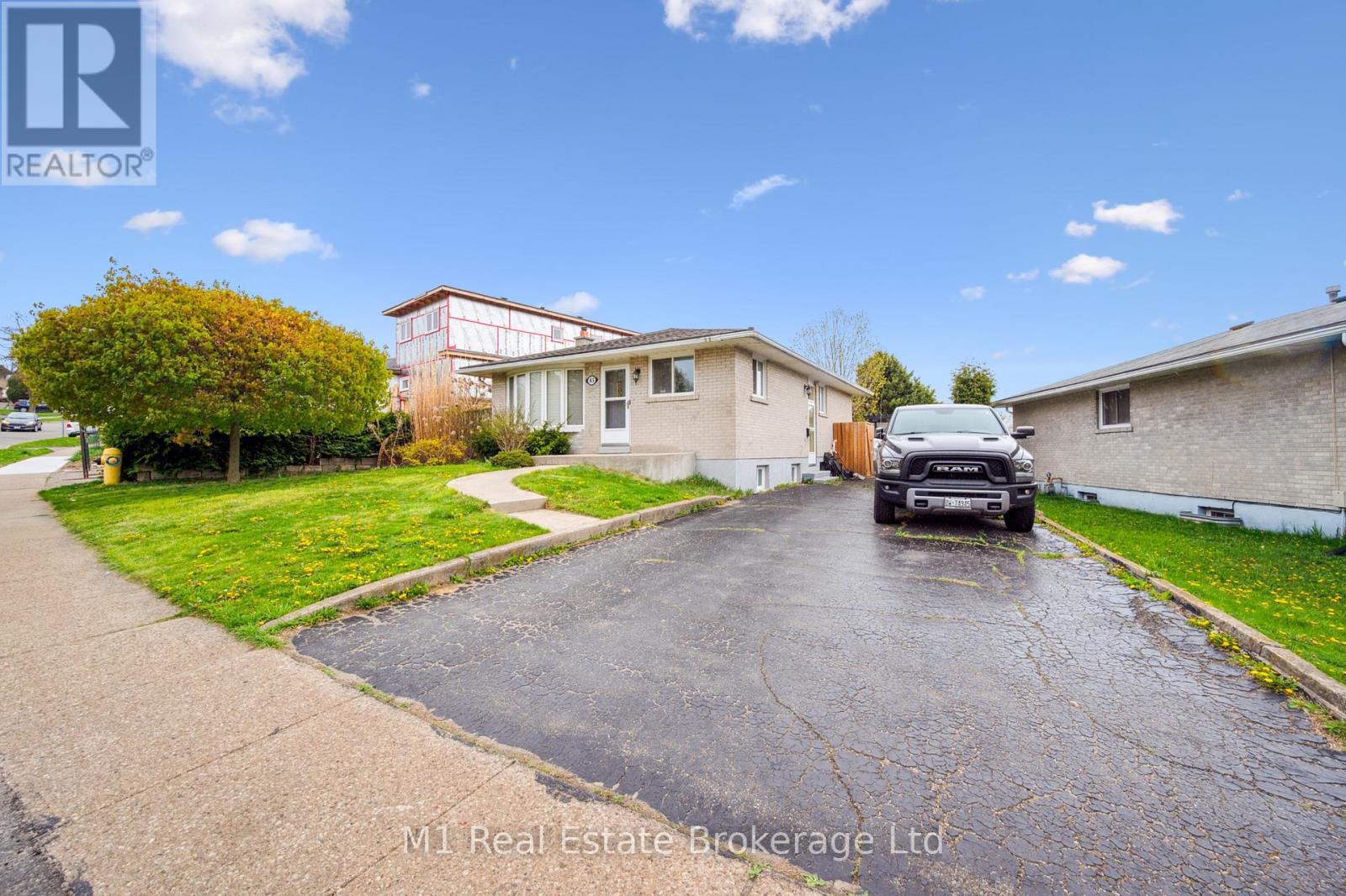 Property at 83 SCOTT ROAD image 3