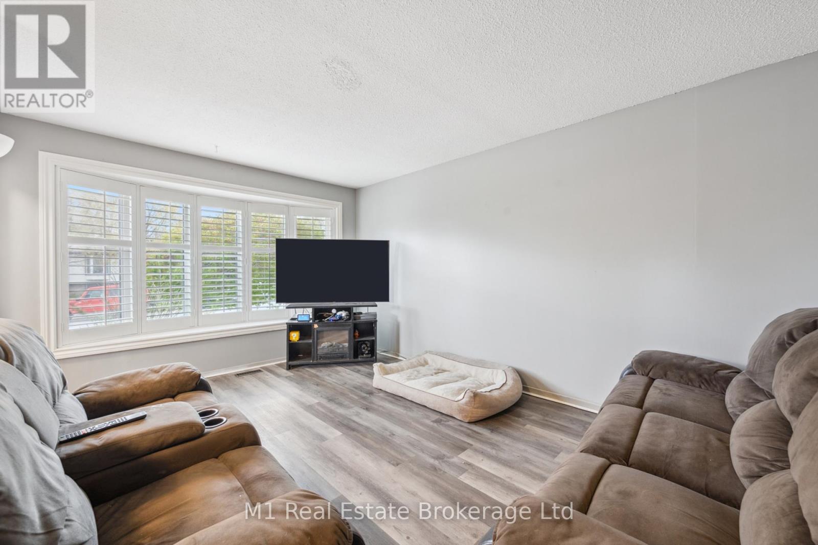83 Scott Road, Cambridge, Ontario  N3C 2X6 - Photo 7 - X12126441