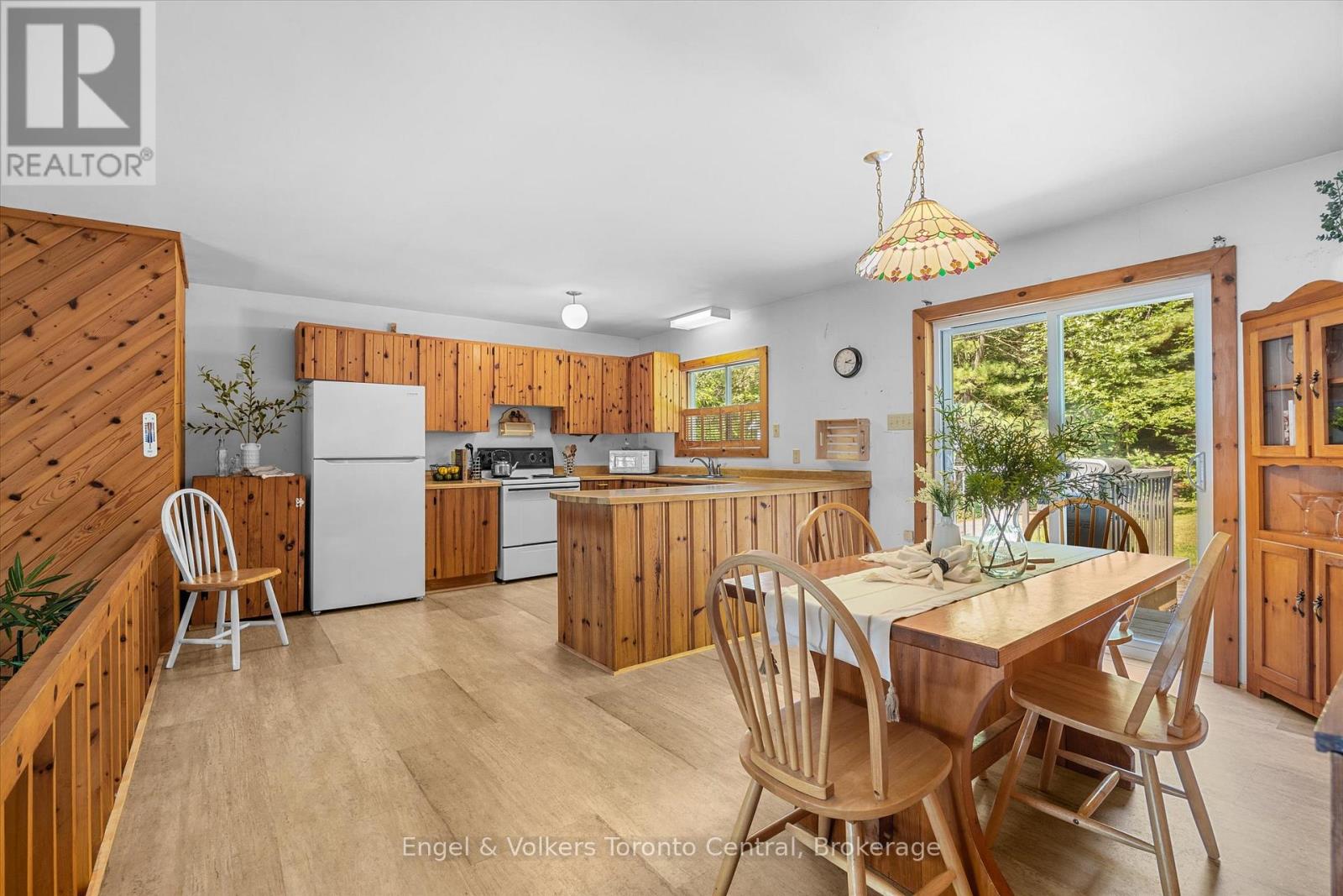 142 Stewart Lake Road, Georgian Bay, Ontario  P0C 1H0 - Photo 10 - X12126465