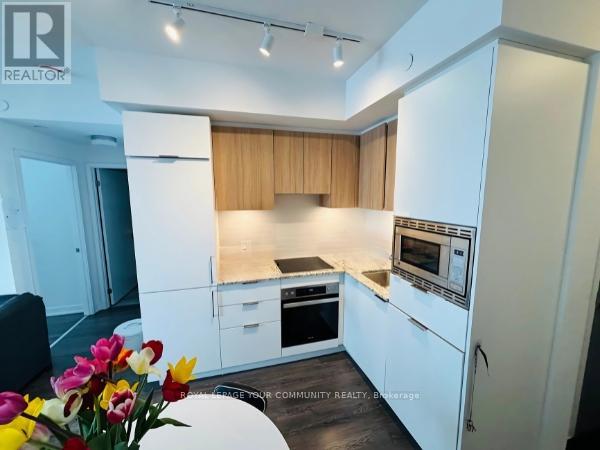 917 - 20 O'neill Road, Toronto, Ontario  M3C 0R2 - Photo 2 - C12126482
