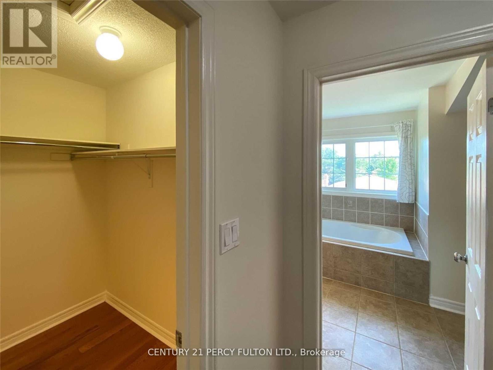 E - 169 Finch Avenue E, Toronto, Ontario  M2N 4R8 - Photo 13 - C12126487