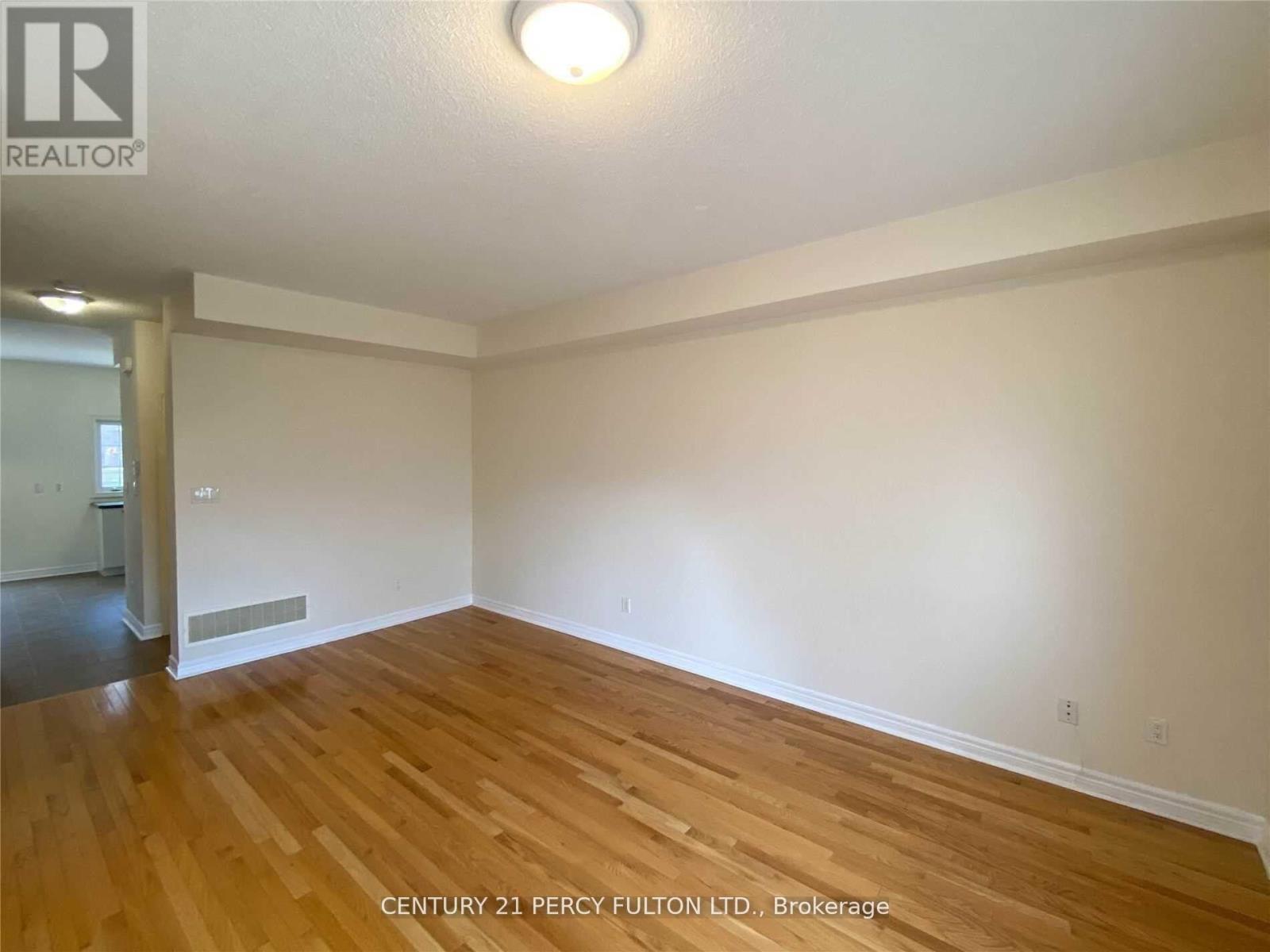 E - 169 Finch Avenue E, Toronto, Ontario  M2N 4R8 - Photo 5 - C12126487