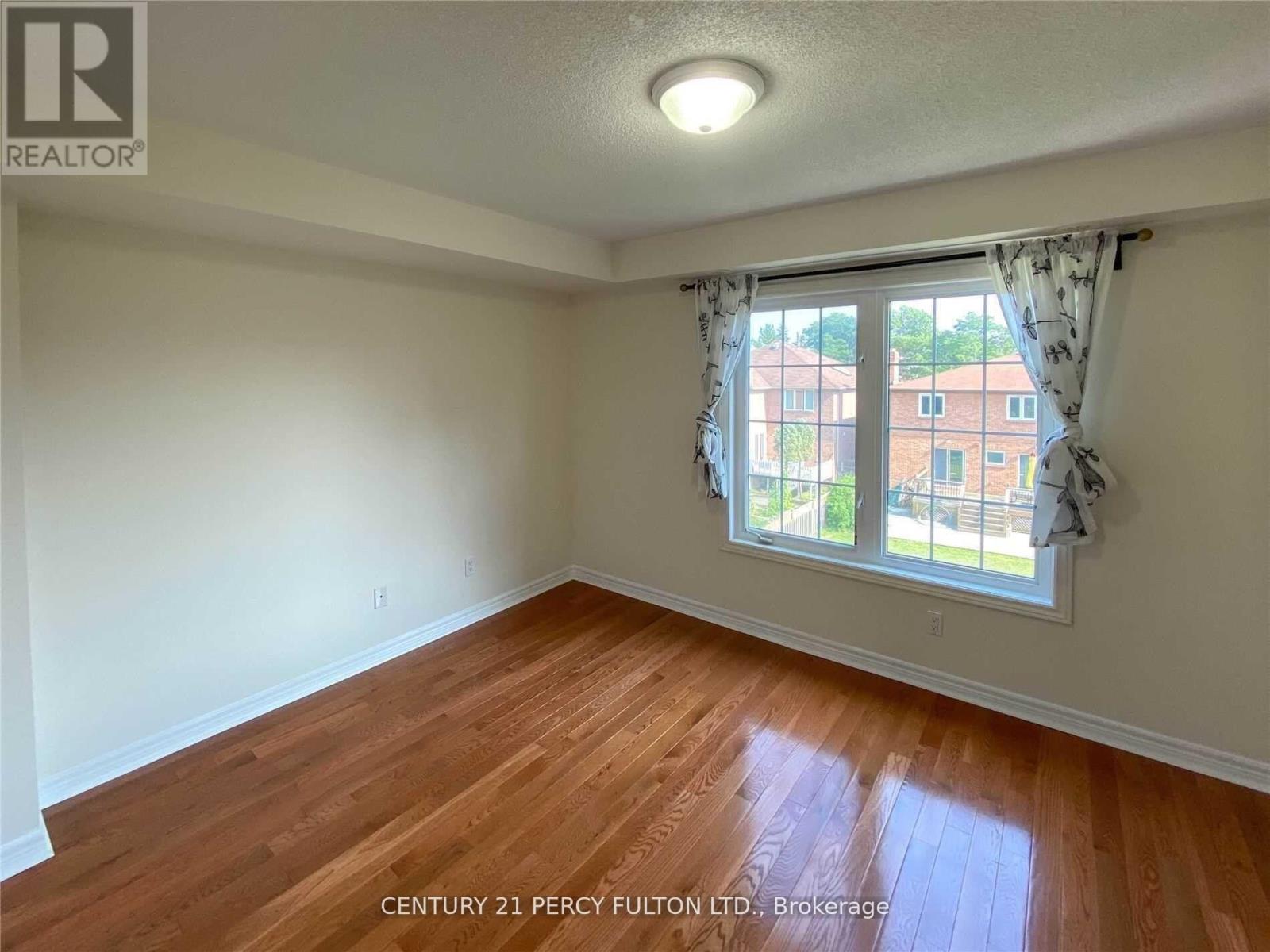 E - 169 Finch Avenue E, Toronto, Ontario  M2N 4R8 - Photo 8 - C12126487