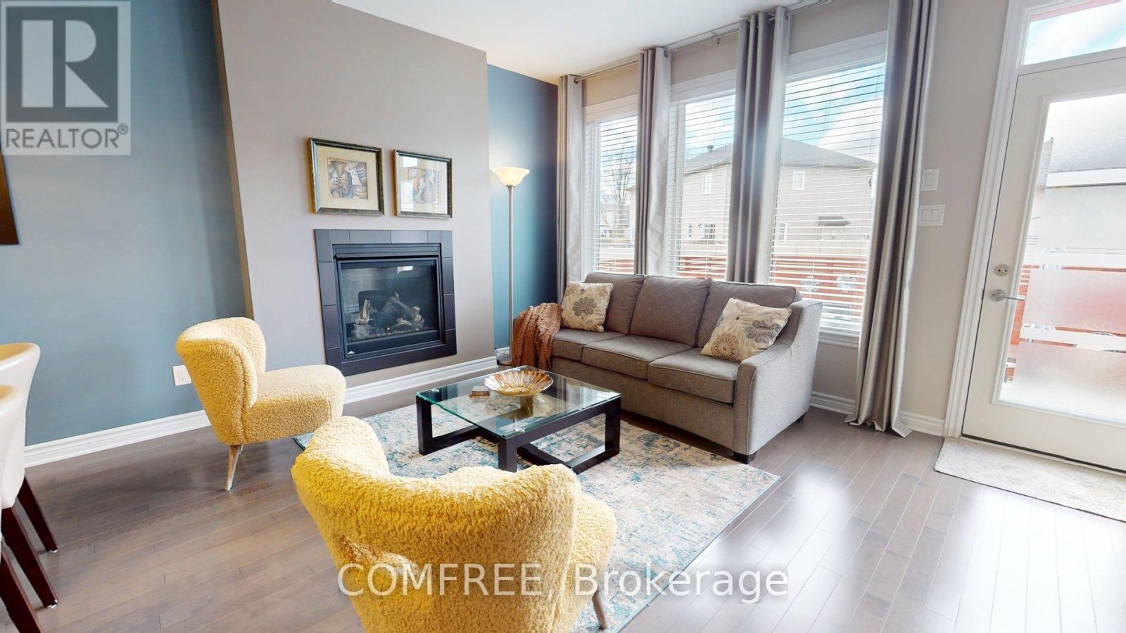 Property at 126 BOXCAR CRESCENT image 3