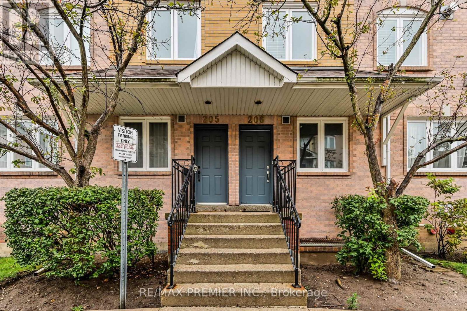 Property at 206 - 75 WELDRICK ROAD E image 2