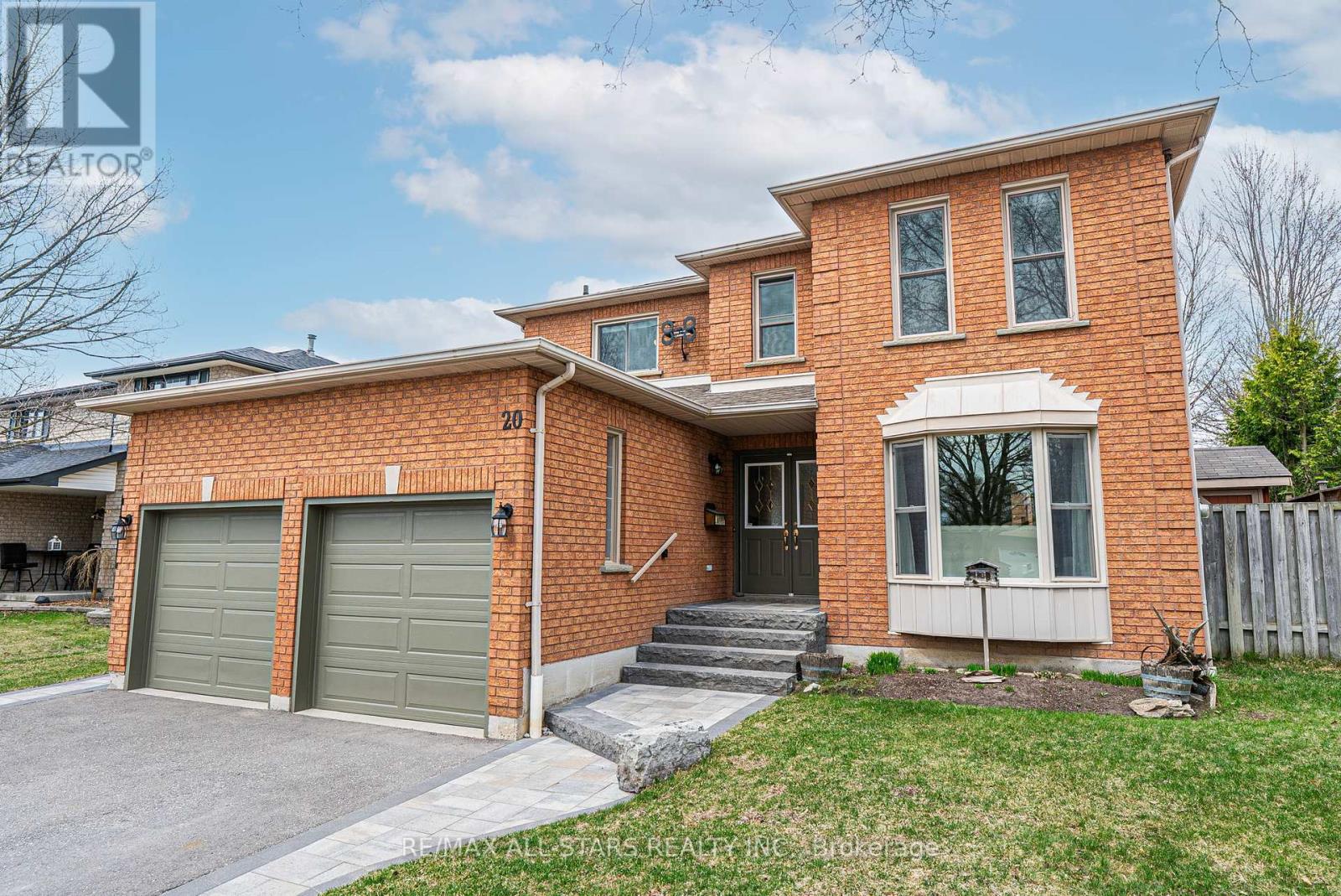 20 Enzo Crescent, Uxbridge, Ontario  L9P 1M2 - Photo 2 - N12126454