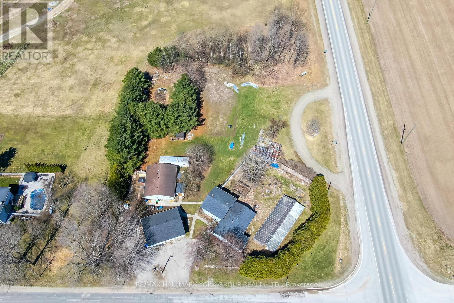 1008 Rainbow Valley Road W, Springwater, Ontario  L0L 2K0 - Photo 11 - S12126451