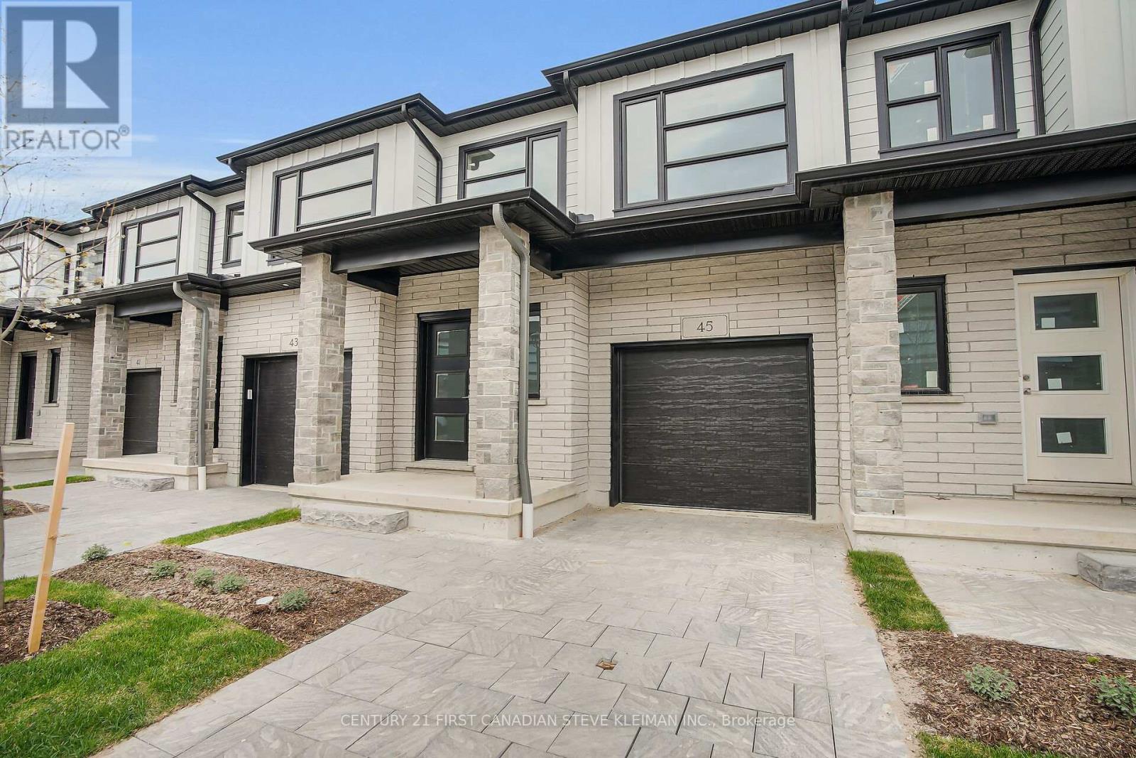 Property at 45 - 2700 BUROAK DRIVE image 3