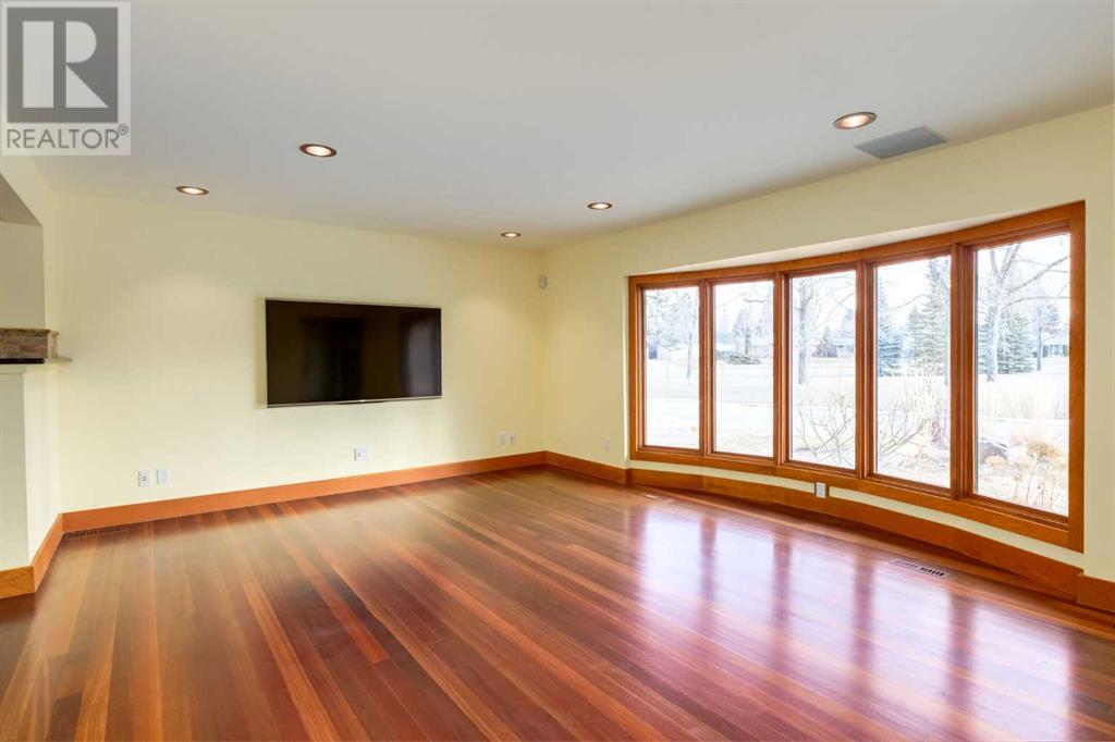 Property at 10811 Willowglen Place SE image 5