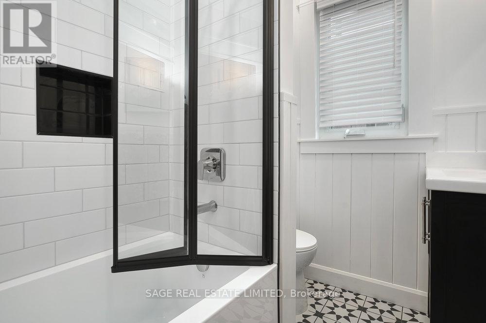 768 Shaw Street, Toronto, Ontario  M6G 3M1 - Photo 23 - W12126462