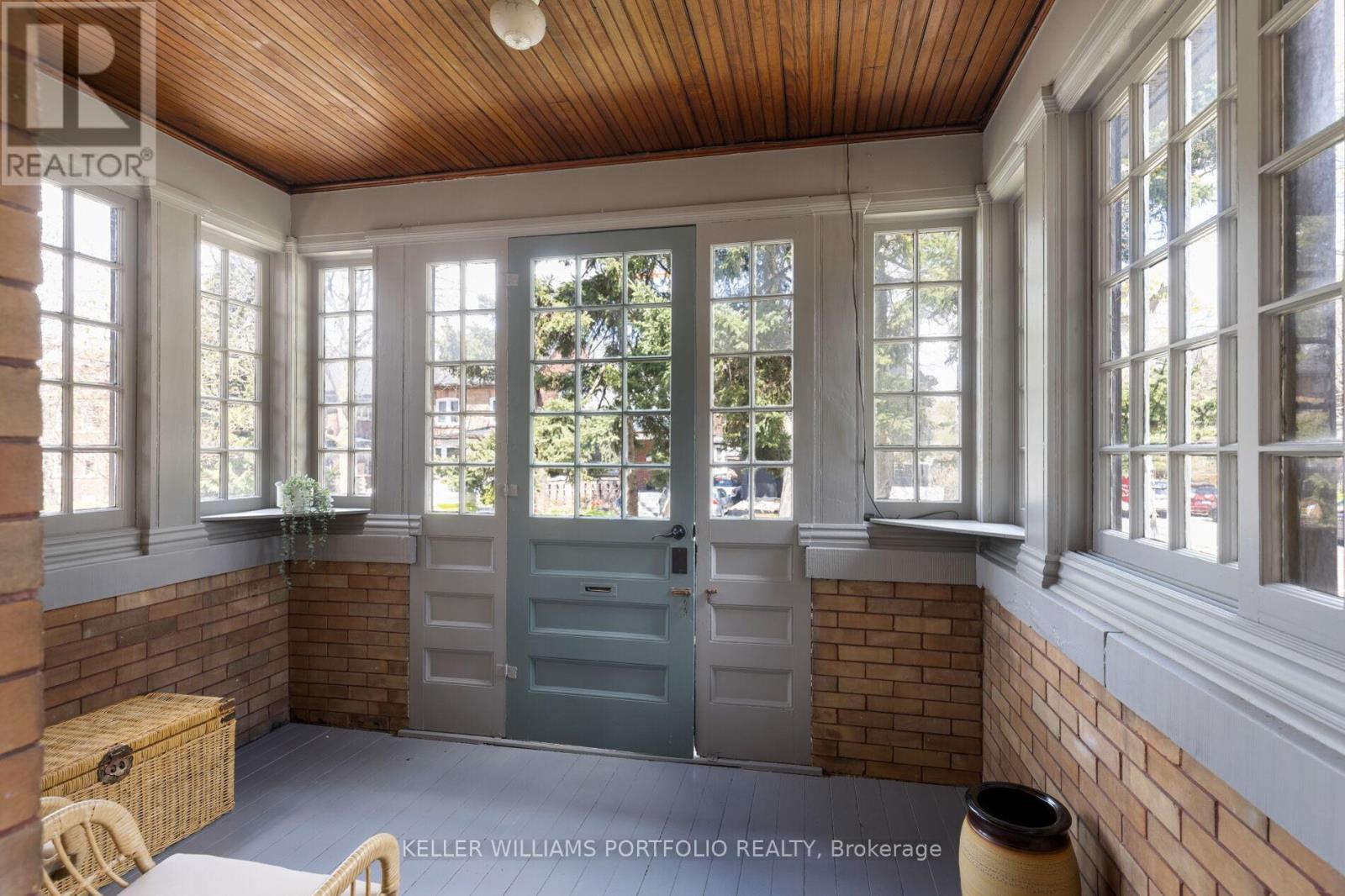 Property at 145 WESTMINSTER AVENUE image 2