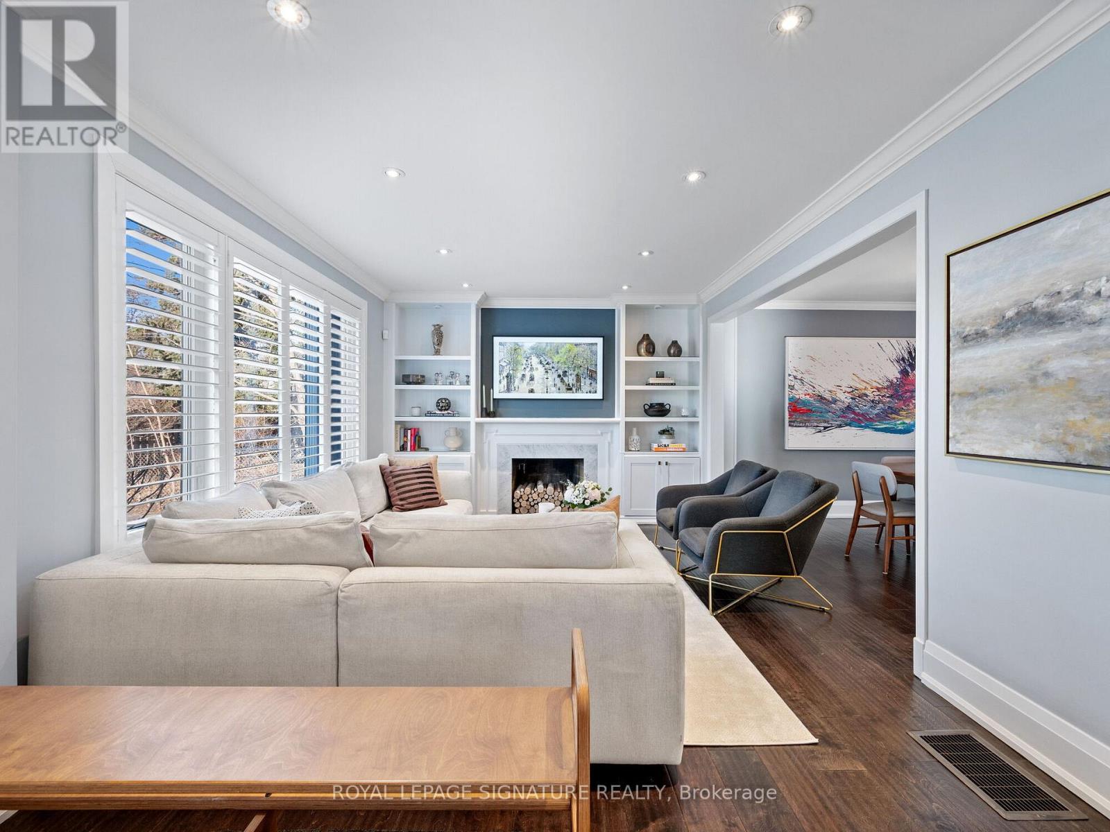 Property at 1445 ISLINGTON AVENUE image 5
