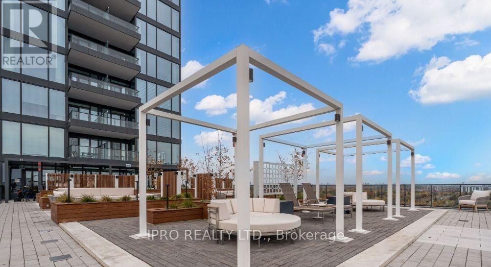 1412 - 28 Ann Street, Mississauga, Ontario  L5G 3G1 - Photo 32 - W12126477