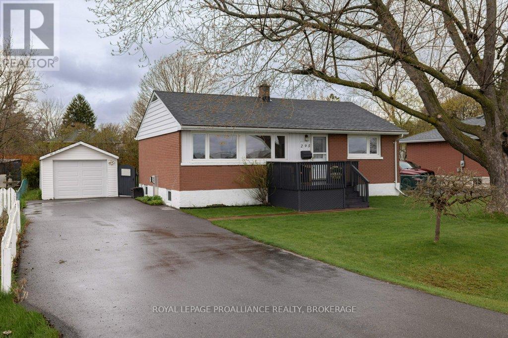 295 DAY'S ROAD, Kingston, Ontario