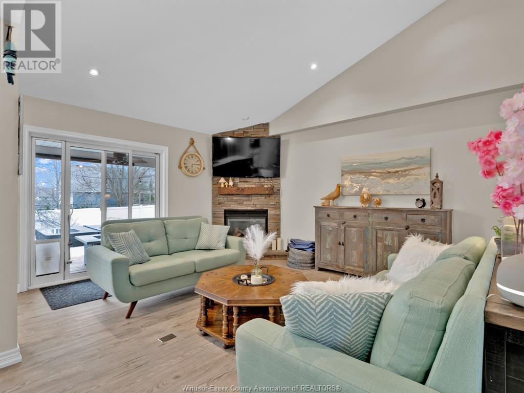 Property at 132 PRINCE ALBERT STREET North image 5
