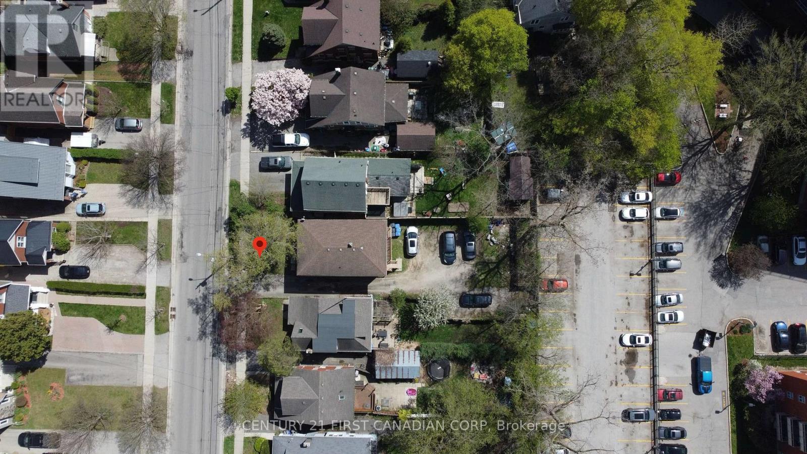 17 Carfrae Crescent, London South, Ontario  N6C 4A8 - Photo 24 - X12126523