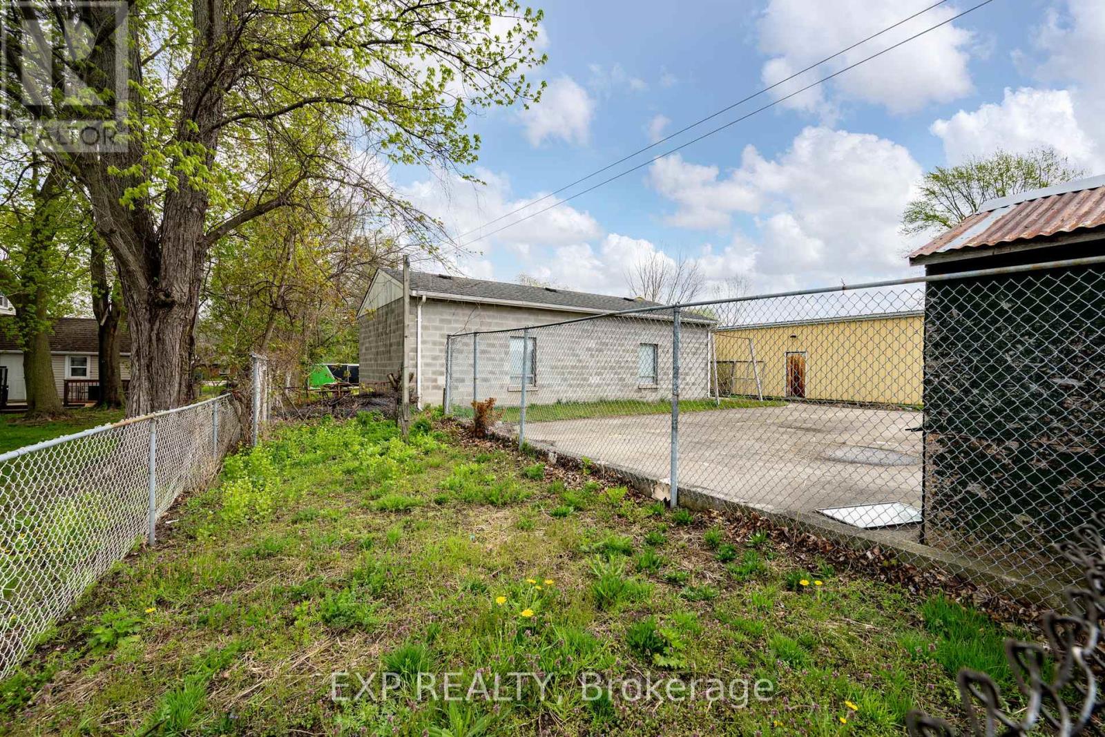 22874 Hagerty Road, Newbury, Ontario  N0L 1Z0 - Photo 26 - X12126538