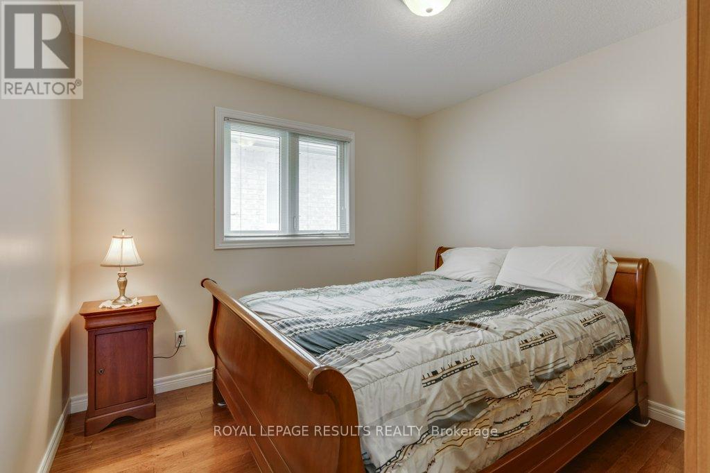 12 - 20 Windemere Place, St. Thomas, Ontario  N5R 6H6 - Photo 16 - X12126540