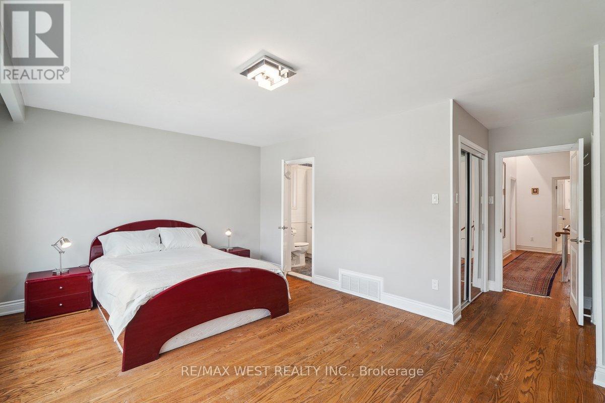 40 Arlstan Drive, Toronto, Ontario  M3H 4V9 - Photo 11 - C12113886