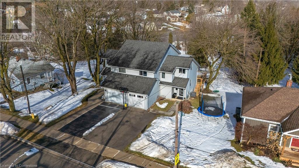 Property at 172 MCKEAND Street image 4