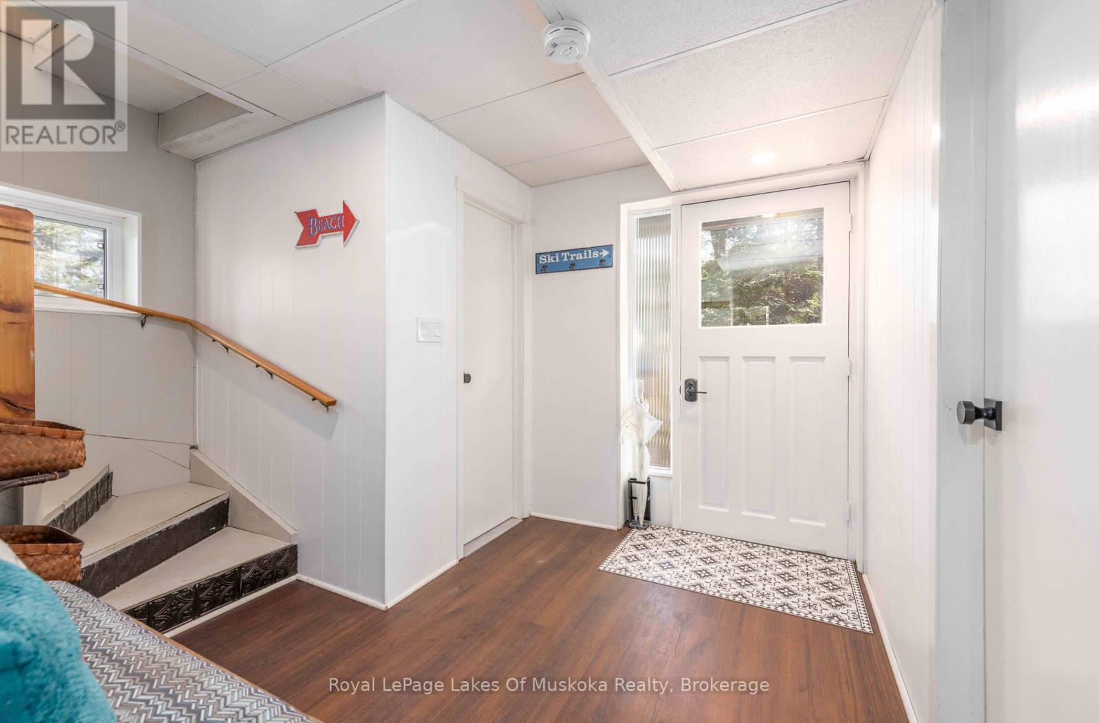 Property at 1582 SKYLINE DRIVE image 4