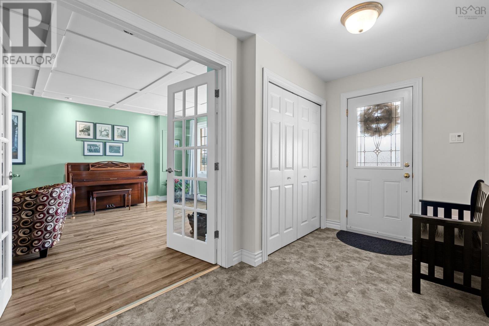 Property at 59 Stuart Harris Drive image 4