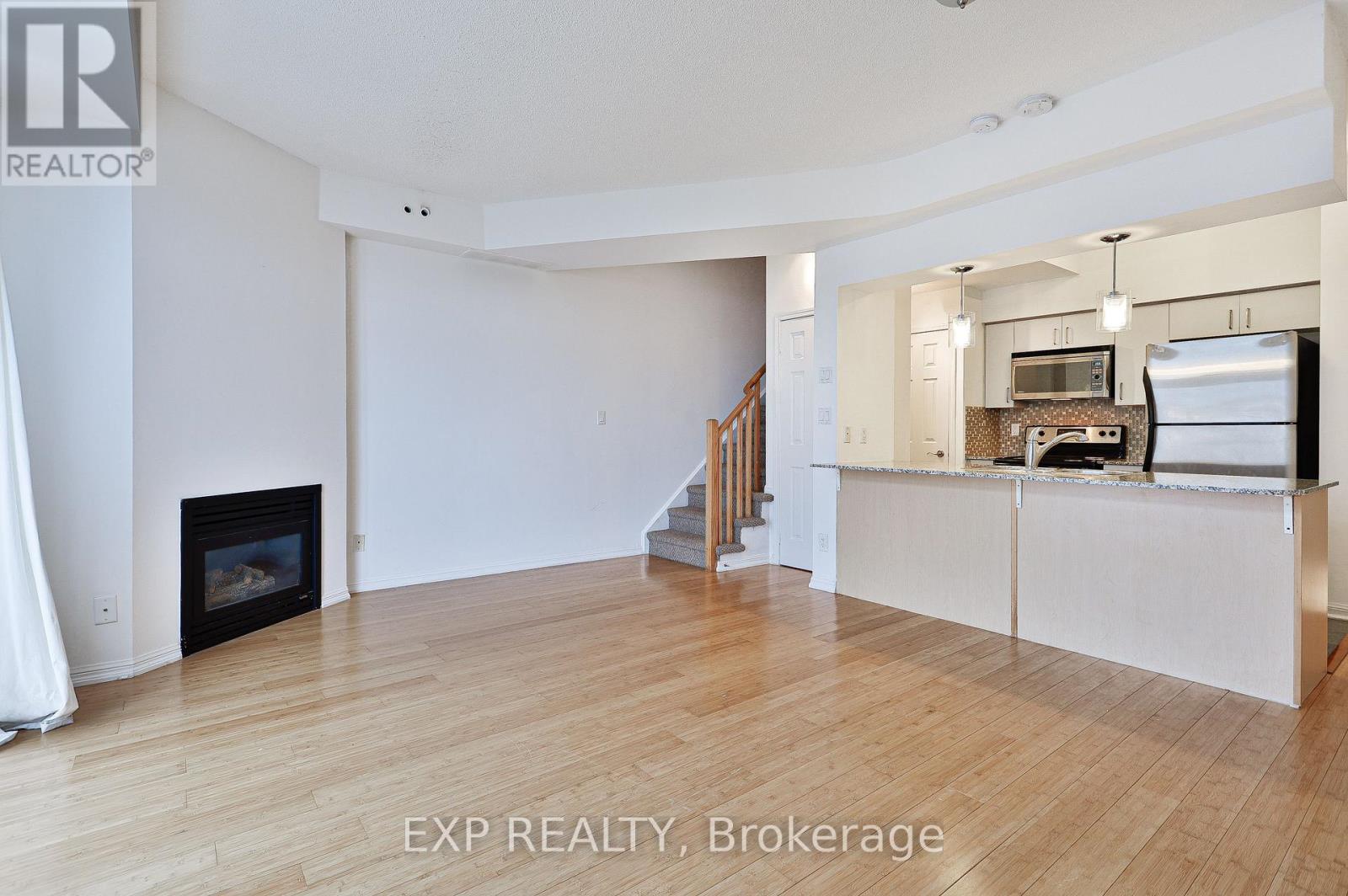 655 - 38 Stadium Road, Toronto (Niagara), Ontario  M5V 3P4 - Photo 11 - C12126563