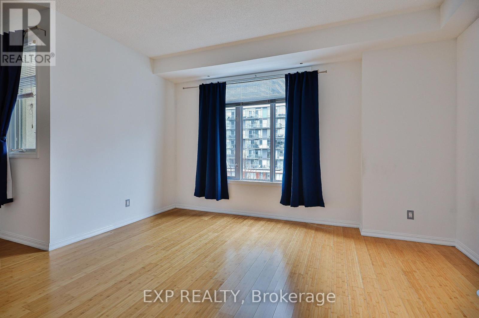 655 - 38 Stadium Road, Toronto (Niagara), Ontario  M5V 3P4 - Photo 34 - C12126563