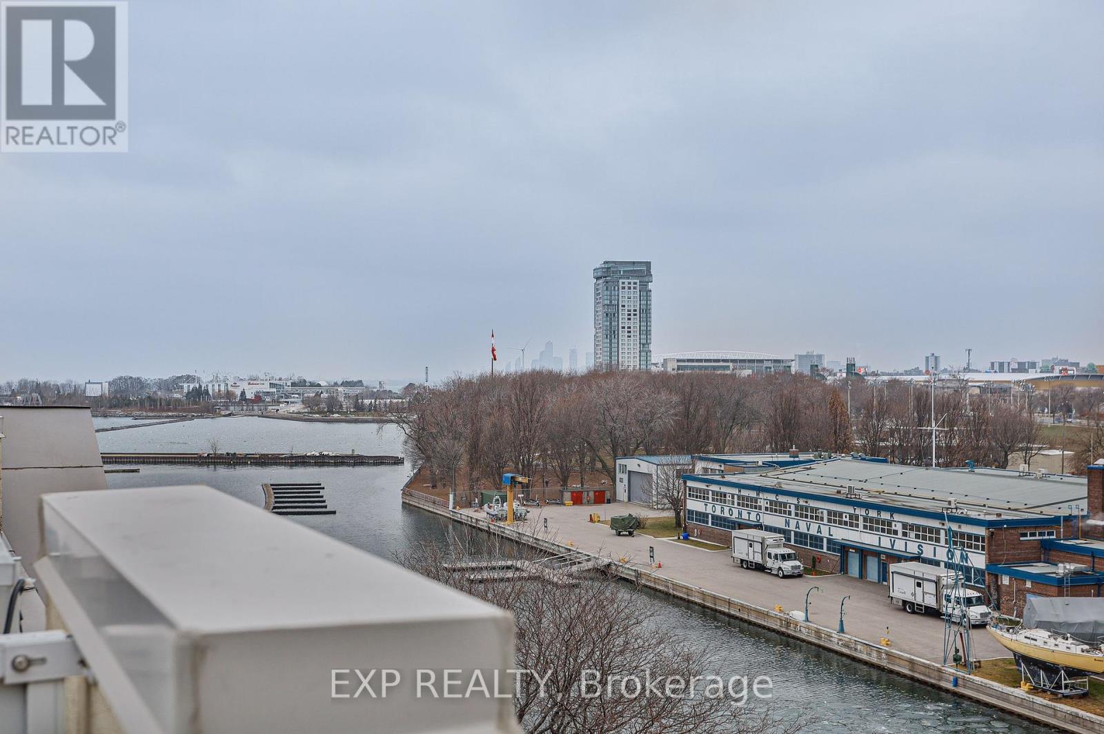 655 - 38 Stadium Road, Toronto (Niagara), Ontario  M5V 3P4 - Photo 39 - C12126563