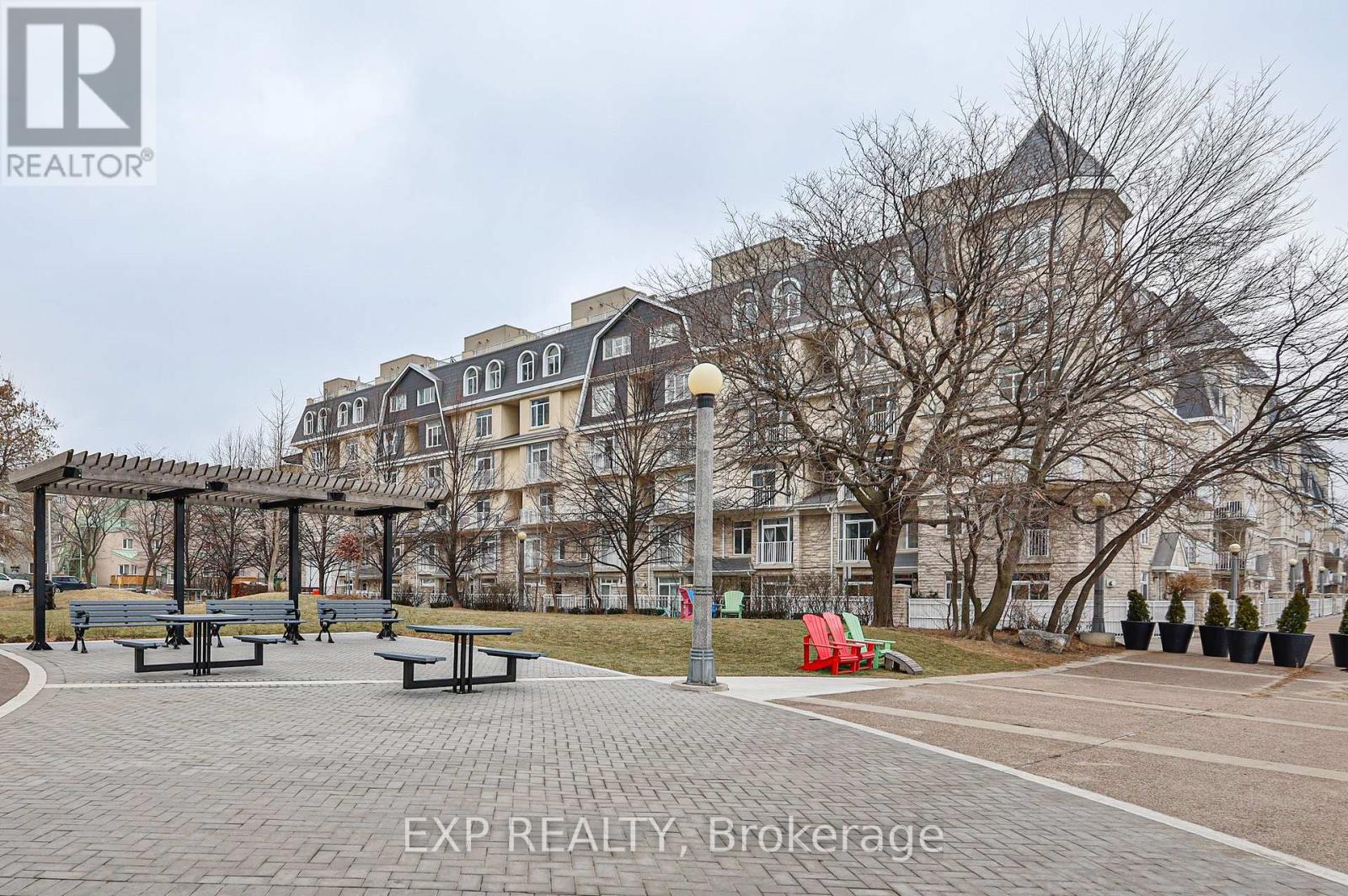 655 - 38 Stadium Road, Toronto, Ontario  M5V 3P4 - Photo 7 - C12126563