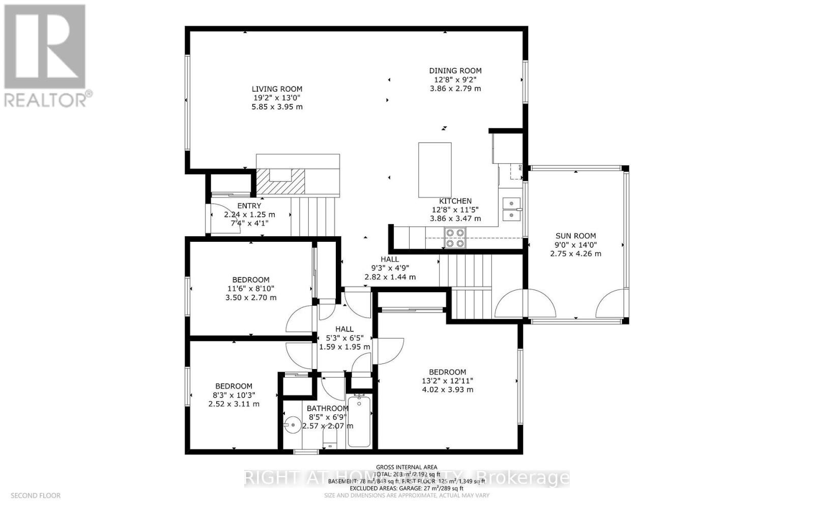 31 Ashgrove Crescent, Ottawa, Ontario  K2G 0S1 - Photo 2 - X12126503