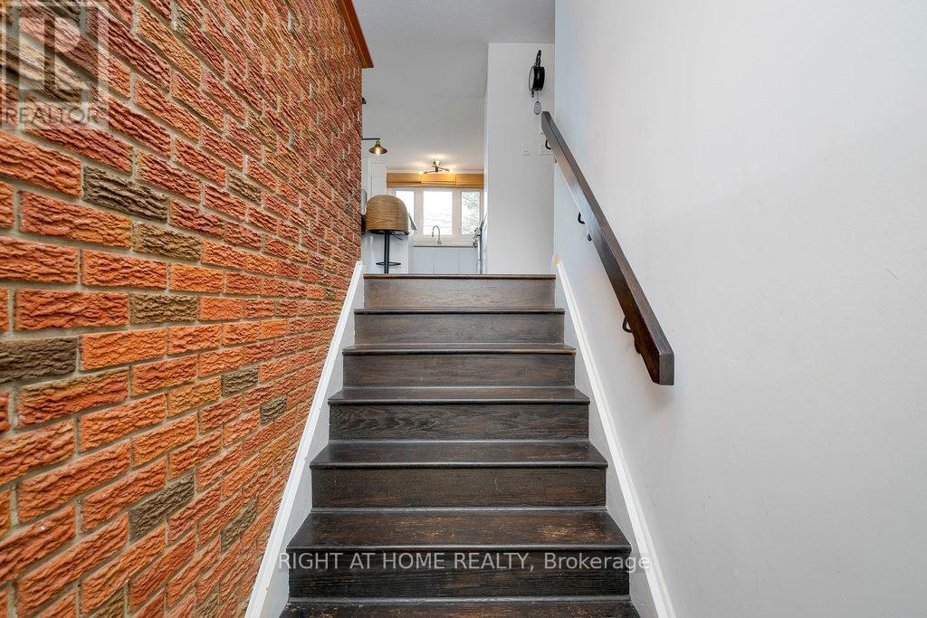 Property at 31 ASHGROVE CRESCENT image 3